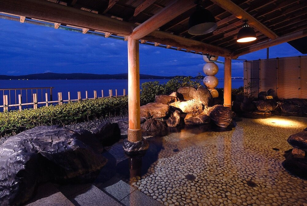 4.七尾湾を臨む露天風呂と内風呂も素晴らしい「ゆけむりの宿 美湾荘」3450586