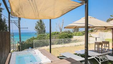 屋外スパ浴槽 / 3