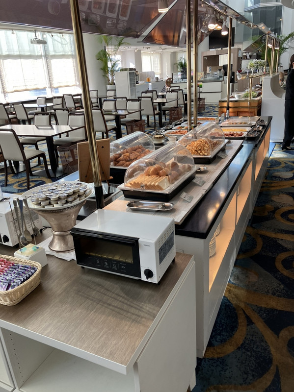 ブレックファースト