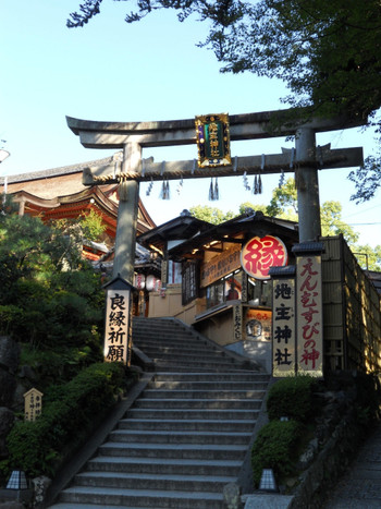 早速、観光名所でもある「清水寺」へ744357