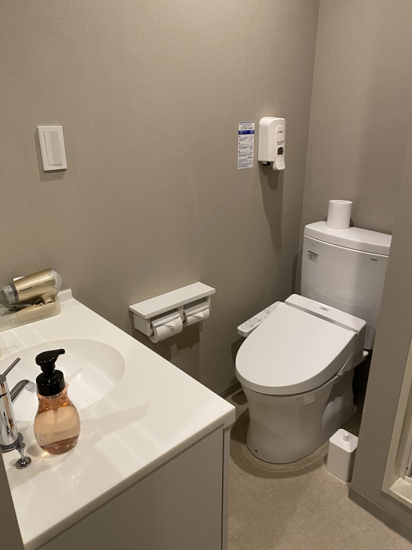 ウォシュレット付きトイレ