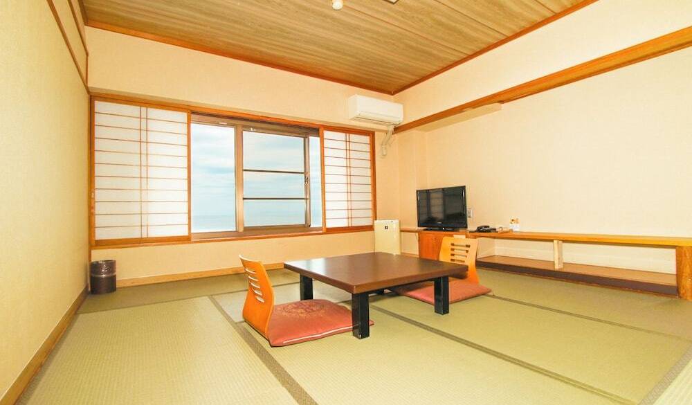 和室10畳 海の見える内風呂付 / 2