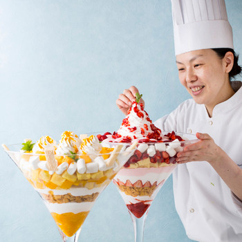 「ラウンジ＆バー 「ザ・ロビーラウンジ」 ヒルトン小田原リゾート＆スパ」 料理 52560570 