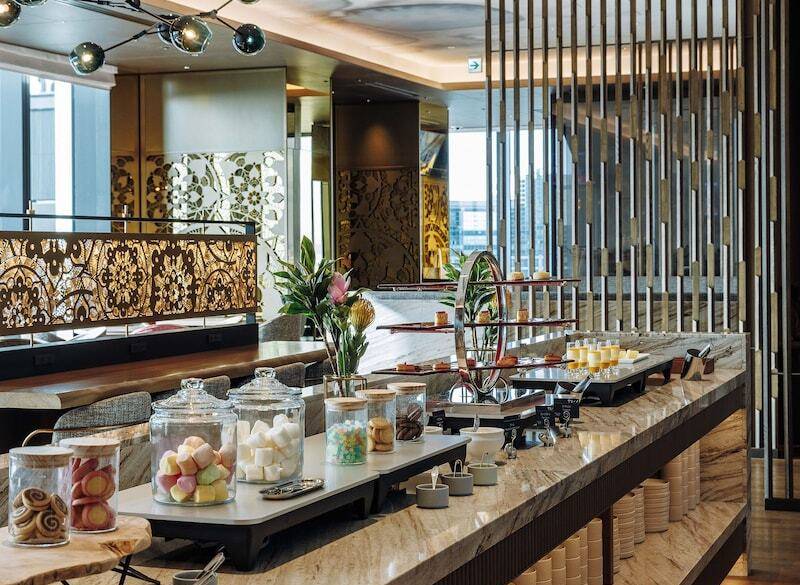 クラブラウンジ② / 2