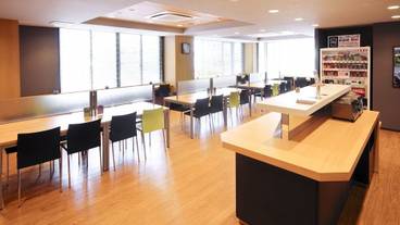 朝食スペース / 9