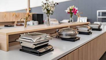 朝食スペース / 13