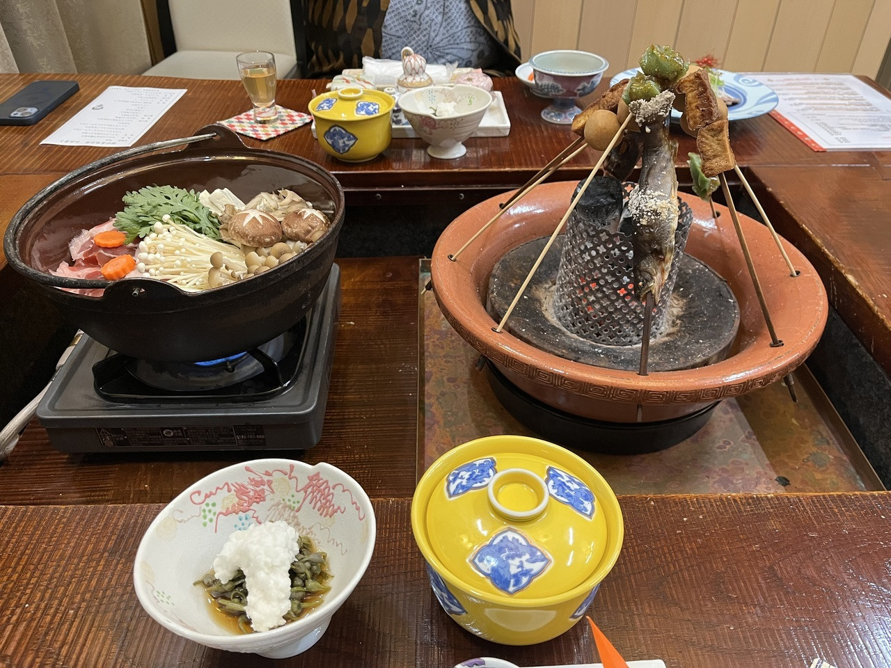 名物のイワナ料理と囲炉裏会席でお腹も心もいっぱいに4084944