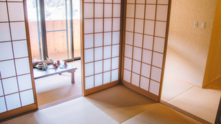 バルコニー付和室 (バス・トイレ付) No.1