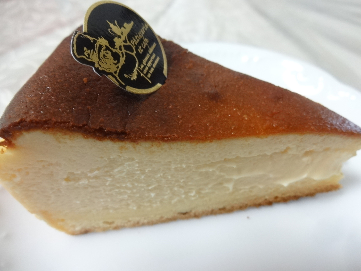 「カフェ ラアンカー」料理 998754 バスクのチーズ　380円
