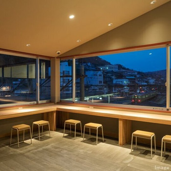 「尾道駅」の駅舎2階にあるから非日常感たっぷり!3400167