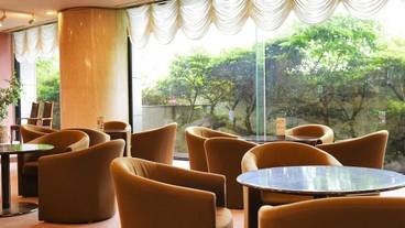 ロビーラウンジ / 1