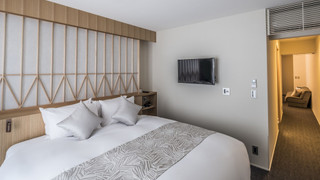 デラックスダブルルーム　リビング付き