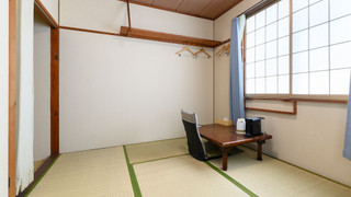 トラディショナル ツインルーム 禁煙 添い寝不可(Japanese, Shared Washroom)