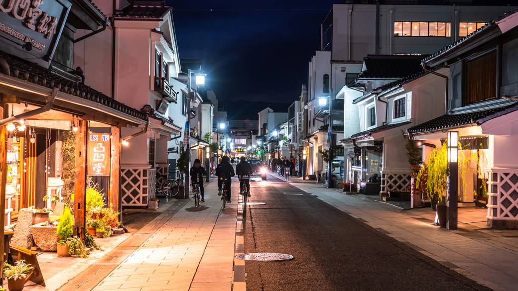 夜の「中町通り」 / 2