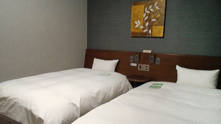 コンフォート ツインルームシングルサイズベッド 2 台喫煙可