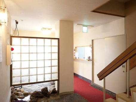 新大久保 石亭 / 2