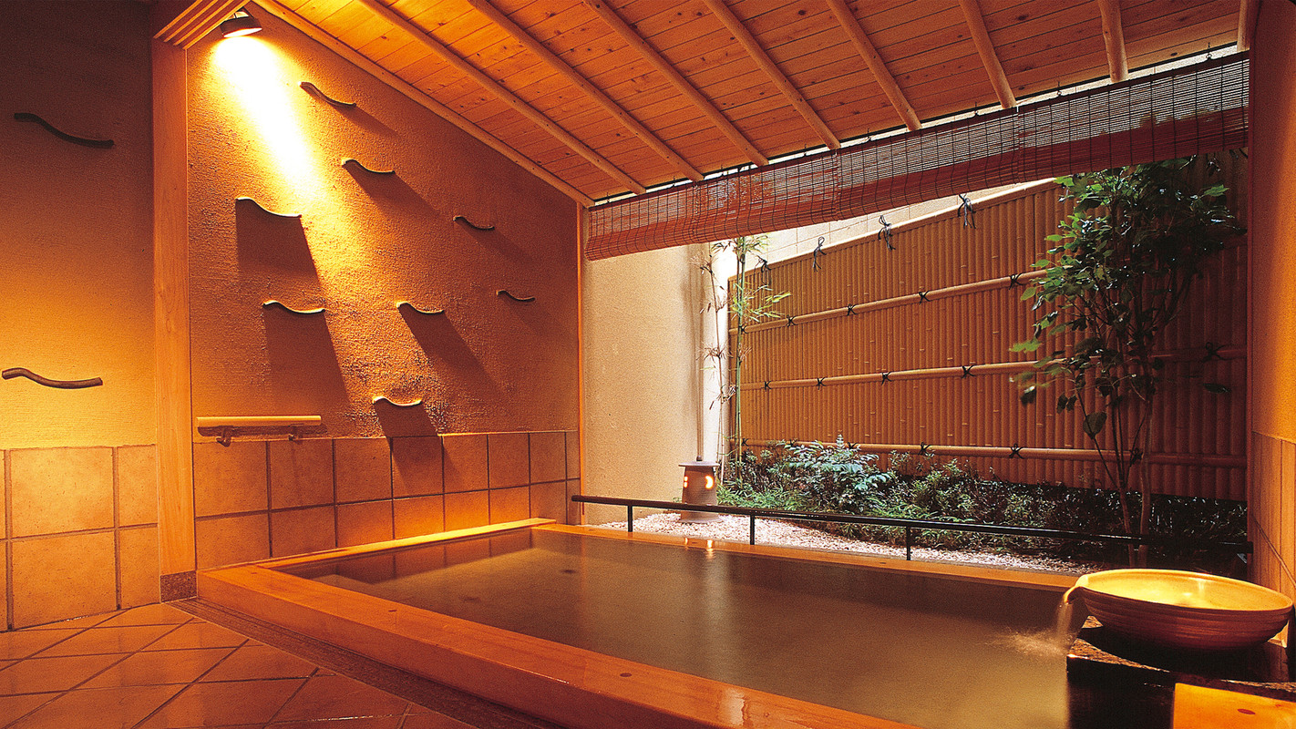 貸切露天風呂　浅葱（木）