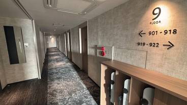 廊下 / 2