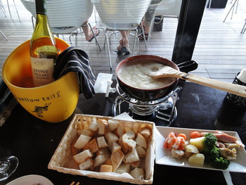 「リアルダイニングカフェ」 料理 9185175 白ワインとチーズフォンデュ