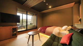 [別館] 温泉半露天風呂付きキング (禁煙)