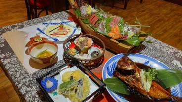 食事・飲み物 / 8