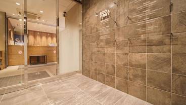 内部エントランス / 2