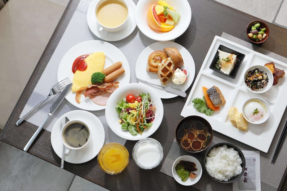 名古屋めし&目の前で焼いてくれるオムレツがお楽しみ4573724