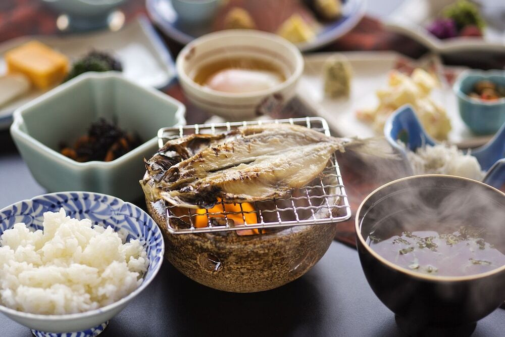 朝食