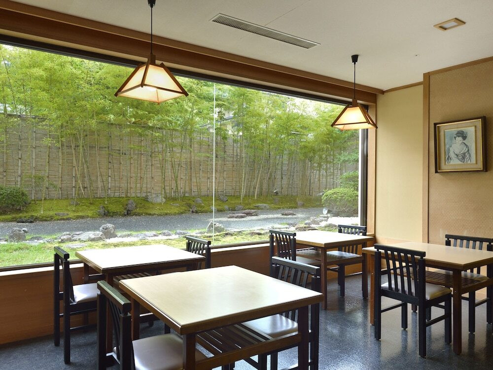 レストラン