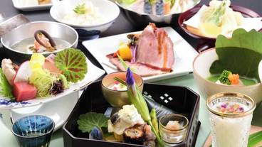 食事・飲み物 / 16