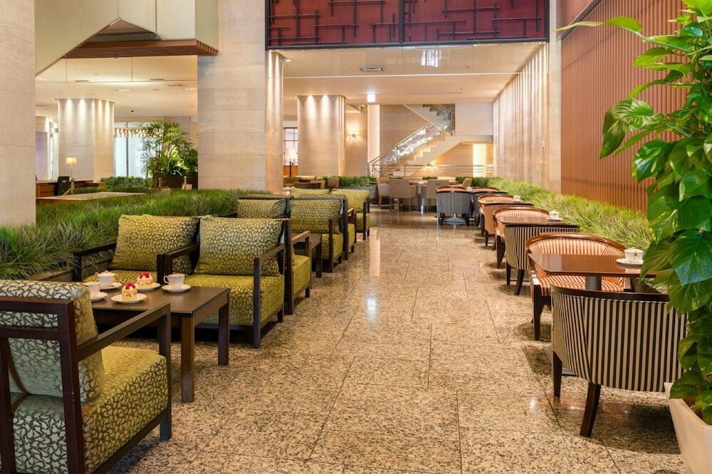 ロビーラウンジ