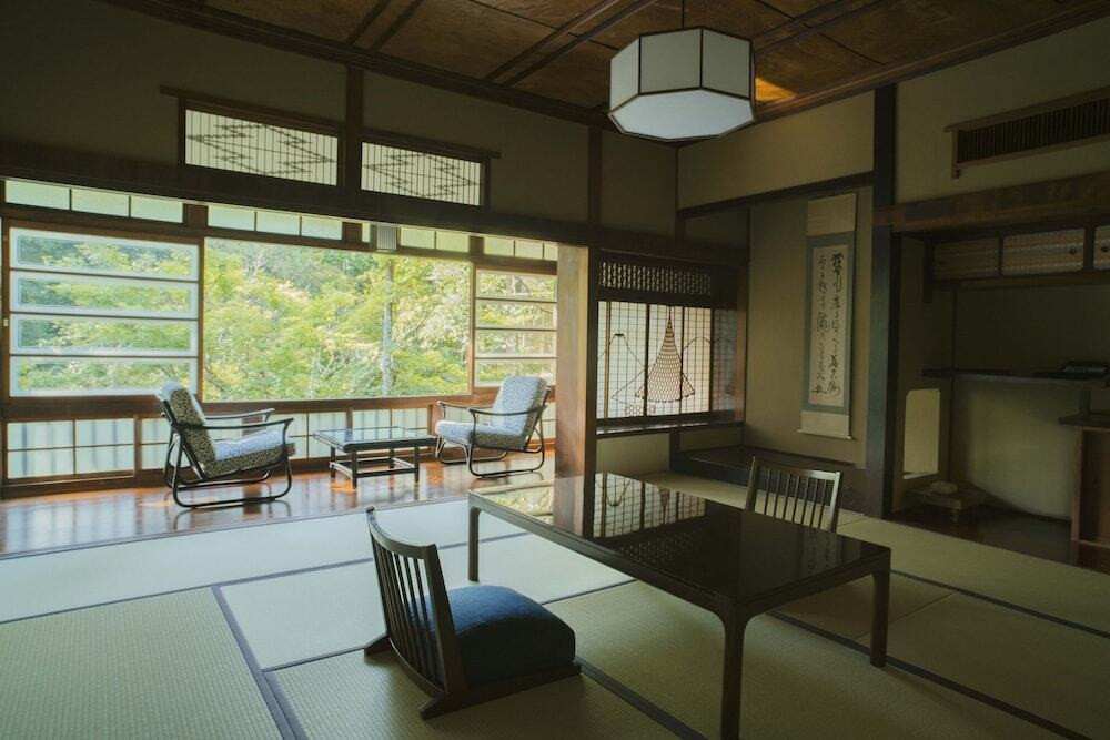 9.文化財の温泉宿で心癒される「おちあいろう」3997620