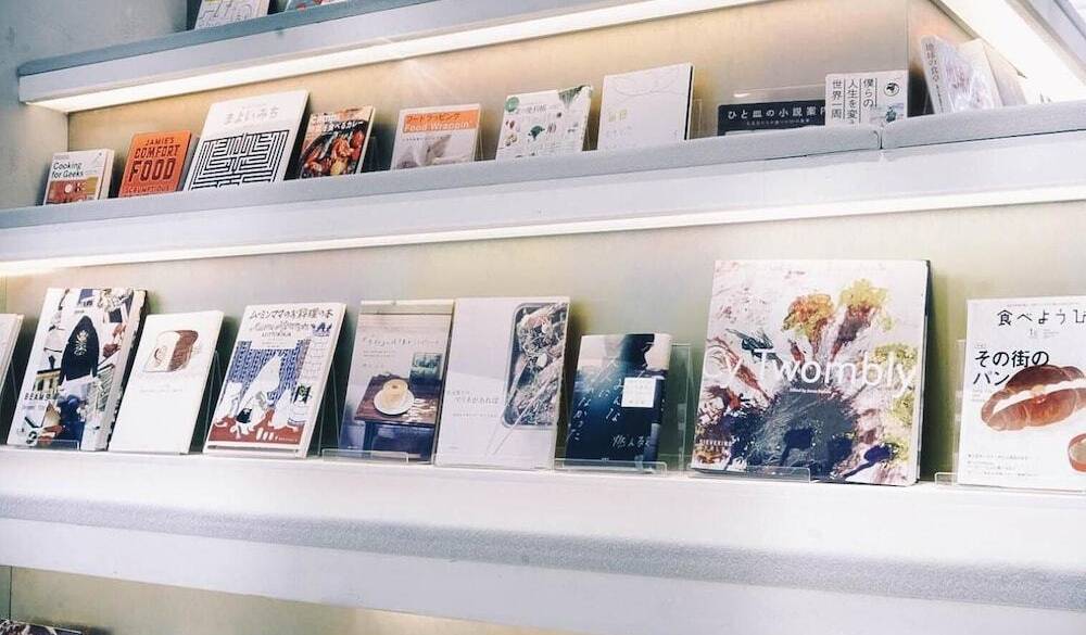 ブックラウンジ イメージ / 1