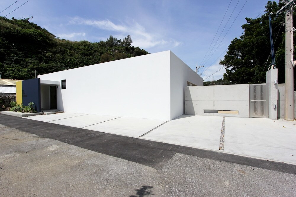 無料駐車場　3台分あり