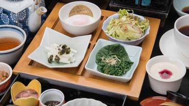 食事・飲み物 / 2