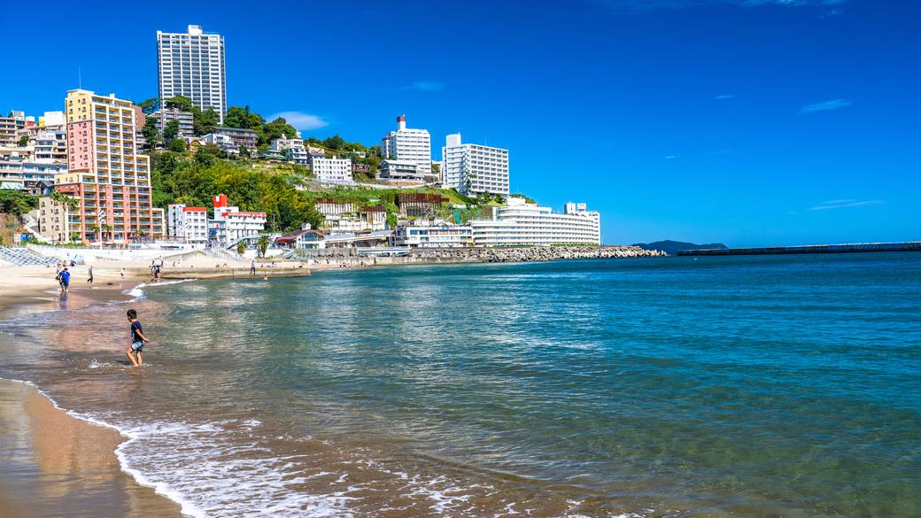 「熱海サンビーチ」で
開放的な気分に / 1