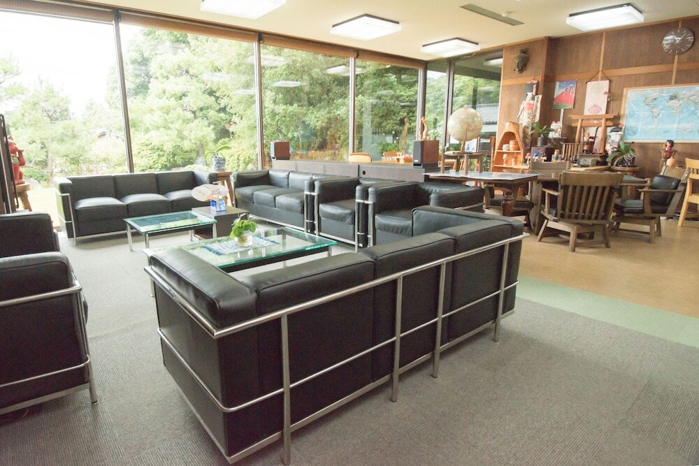 ロビー応接スペース