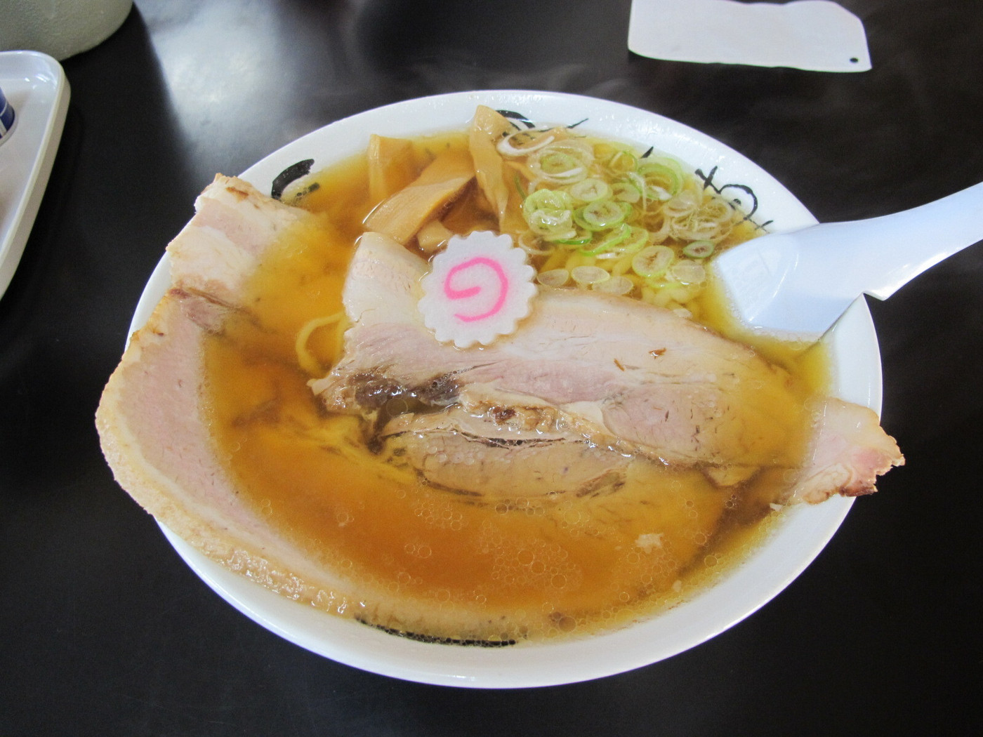 「食堂 はせ川」料理 33790 醤油ラーメン　チャーシュー半面盛り800円