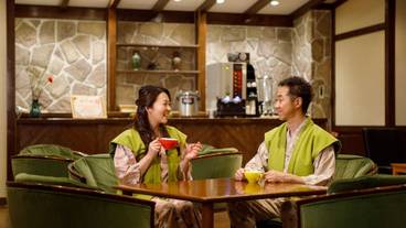 ロビーラウンジ / 6