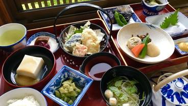 食事・飲み物 / 7