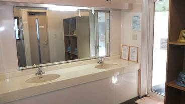 屋内 / 屋外プール / 6