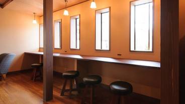 ロビーラウンジ / 12