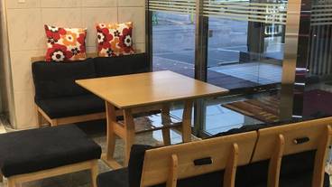 ロビー応接スペース / 9