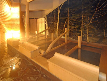 まるでヨーロッパの可愛い山荘。北海道の最高峰を望むホテル4287857