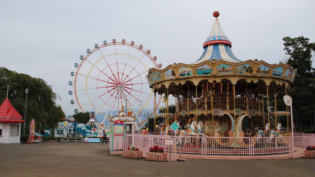 ドライブを楽しみ
子供も喜ぶ遊園地へ / 1