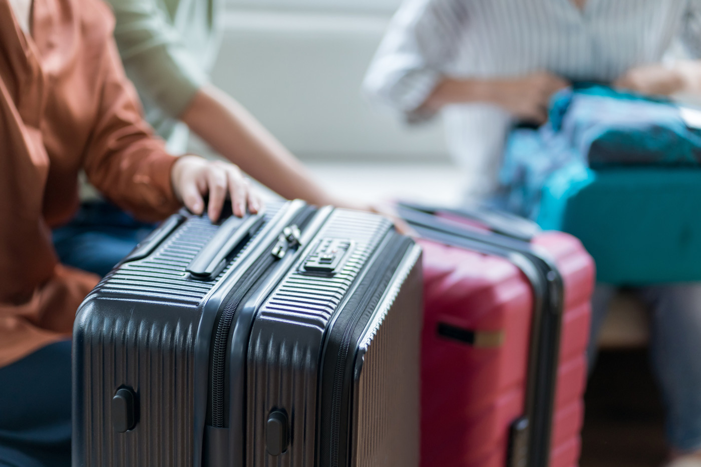 旅行　スーツケース