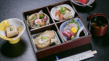 食事・飲み物 / 2