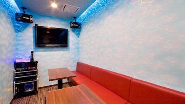 カラオケ ルーム / 5