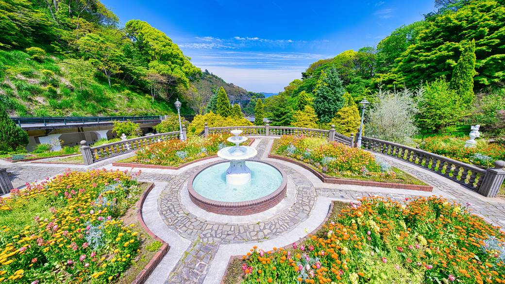 絶景三昧できるお庭を
家族でお散歩♪ / 1