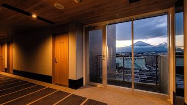 エレベーター / 1